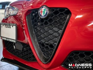 Alfa Romeo Giulia Front V Shield Grill Frame + Emblem Frame Kit - Carbon Fiber - Feroce Carbon